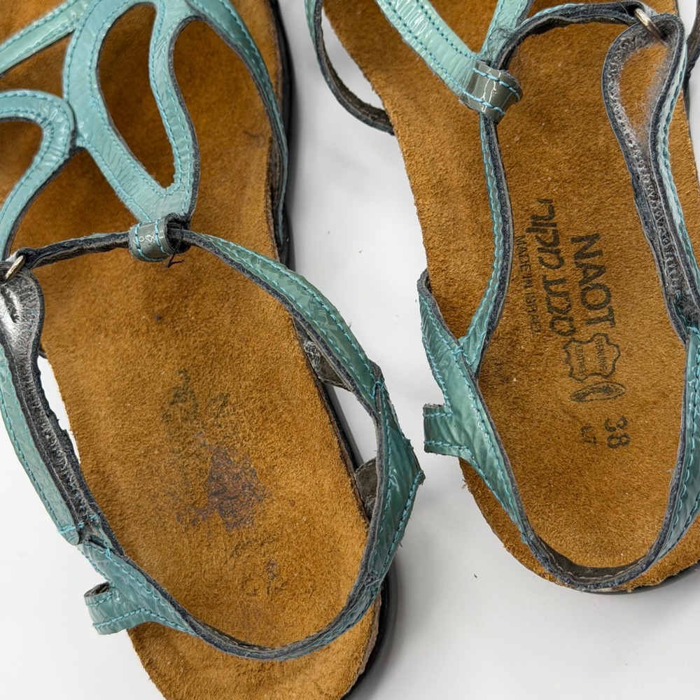Naot Dorith Strappy Sandals US 7 EU 38 Teal Patent Leather T-Strap Comfort - Picture 9 of 10